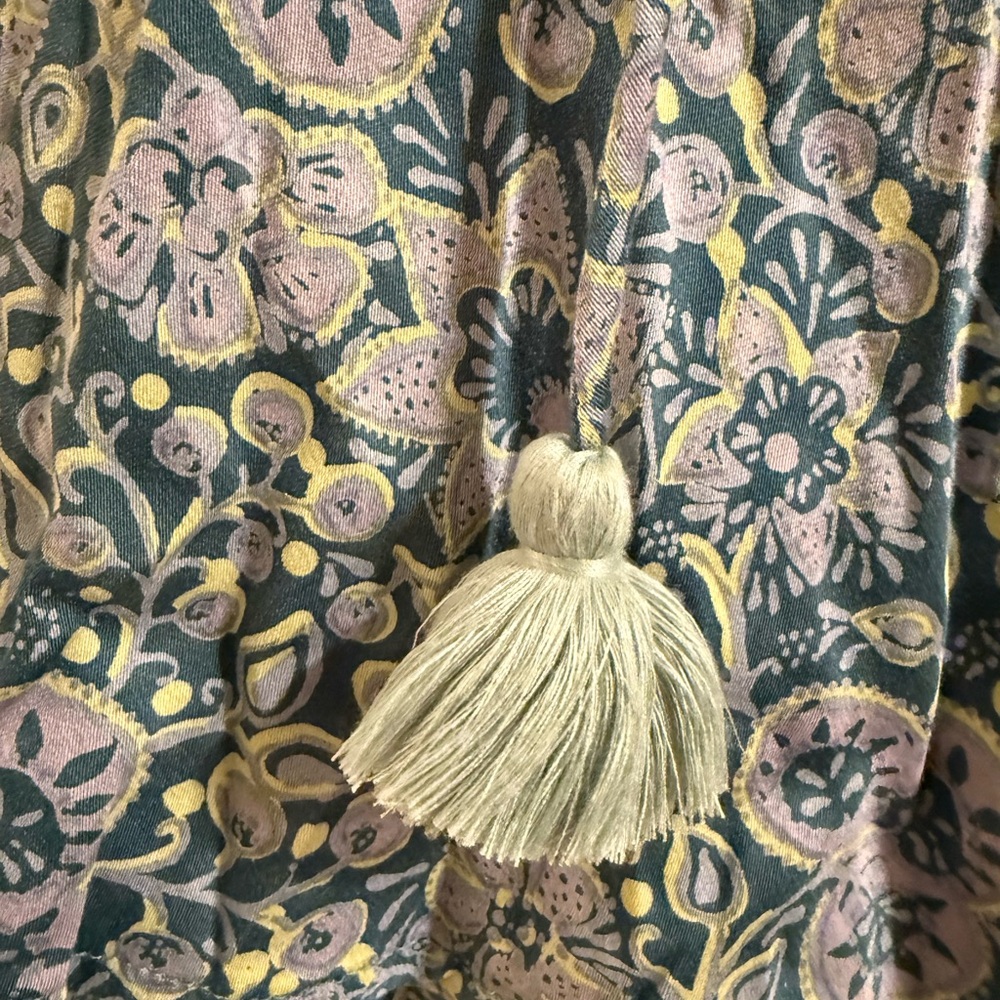 Omika Riviera Blouse with tassels - Picture 4 of 5